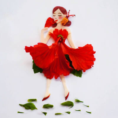 马来西亚小姐（木槿花）：Miss Malaysia, made of hibiscus, her national flower.