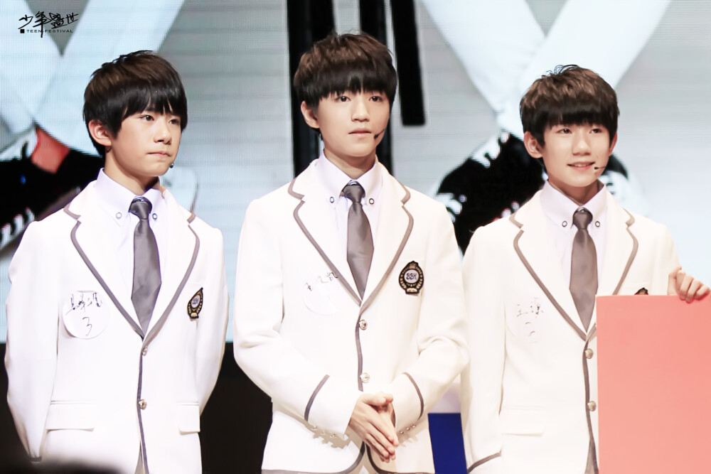 TFBOYS 步步高家教机超级公开课