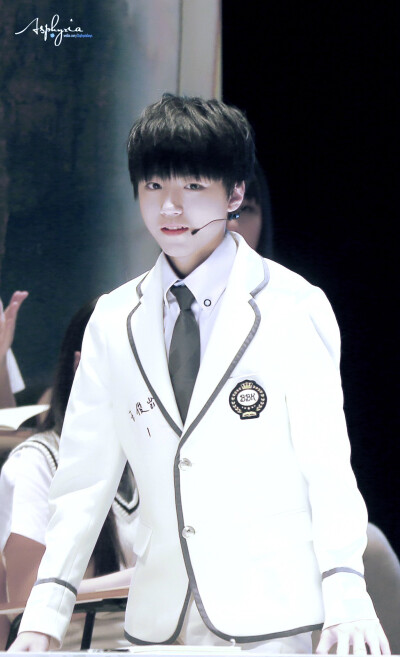 TFBOYS 王俊凯 步步高公开课 cr：Asphyxia_窒息站