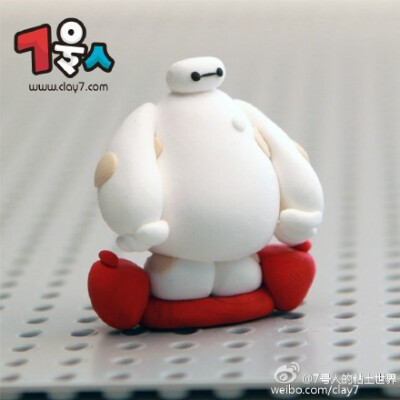 全球限量仅1套的大白粘土系列公仔，哈哈。7号人爱心亲做Baymax5只。