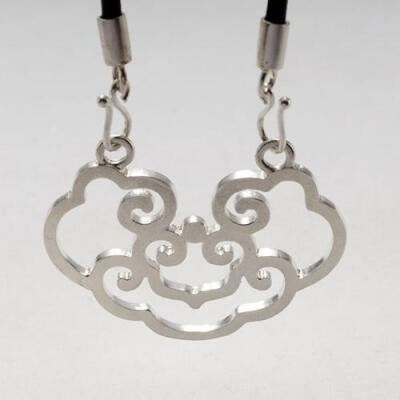 七月原创设计纯银饰品S990足银锁女士项坠项链长命锁创意礼物云锁
