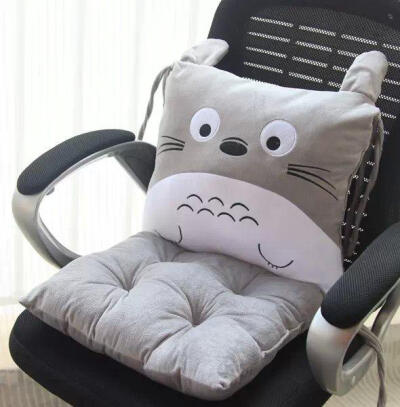 卡通连体龙猫坐垫沙发垫电脑垫加厚毛绒坐垫办公室坐垫靠垫抱枕