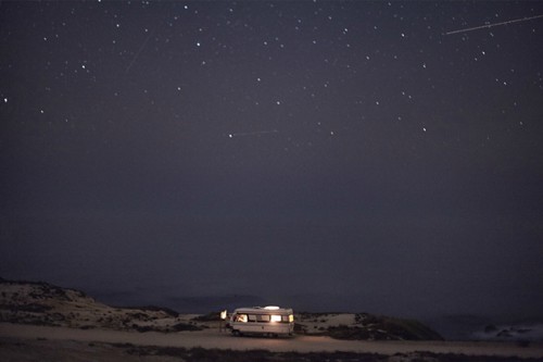 开始一段穿越夜空的旅程