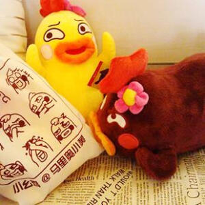 可爱 马里奥小幺鸡公仔QQ表情超能力 小贱鸡 小黄鸡 毛绒玩具娃娃