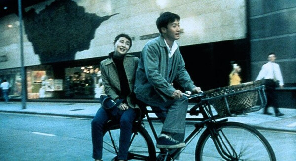 【甜蜜蜜】黎小军： 我有车~ 李翘：你有车？那走吧 .......... ......... 李翘：你这种在香港只能叫做单车