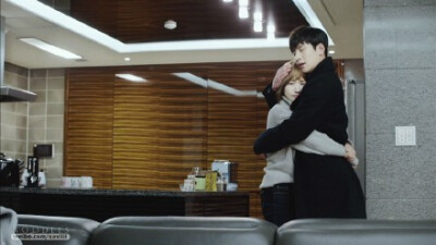 #韩剧healer# EP19#池昌旭#【1920x1080修色截图①】回来了，请像疯猪一样对我张开温暖的怀抱吧~