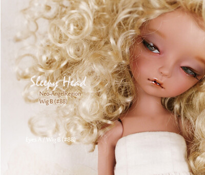  罪魁祸首就是那张图，被图上的小姑娘萌得不要不要的感觉Modigli长得略像！但开眼的还是差点感觉，所以想要个眠头的自己开眼。。求普肌，因为全家都是普肌怕画风不合PS，话说3.0戳四分身应该可以吧？家里已经不养六…