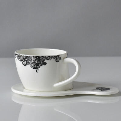创意骨瓷咖啡杯碟套具装高档陶瓷欧英式茶杯时尚简约可爱情侣礼物