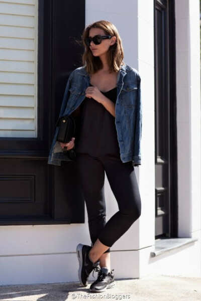 #thefashionbloggers# ▲Current Elliot denim jacket, Asos top, Cos pants, Nike runners, Saint Laurent bag, Balenciaga sunglasses