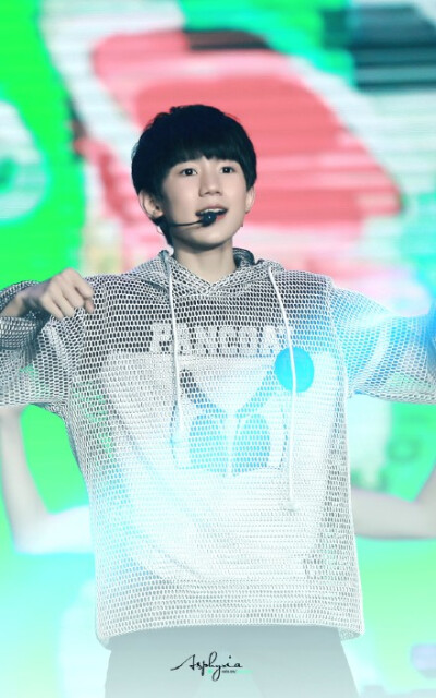 #AsphyxiaBoys# @TFBOYS-王源 我怕时间太快，不够将你看仔细