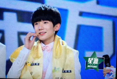 【王源 东方风云榜 预览】#王源# 150330 上海东方风云榜 预览 @TFBOYS-王源 cr：@王源星源站_ROYPLANET