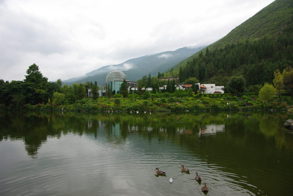 桂林山水甲天下 这是云南大理 有着数不清的美景 3月清风细雨 来自 i1027.com