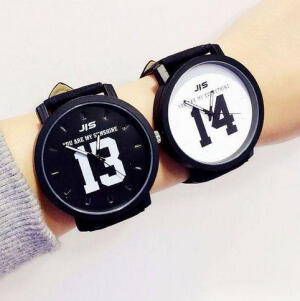 1314韩版原宿黑白情侣手表韩国时尚街头男女学生闺蜜对表