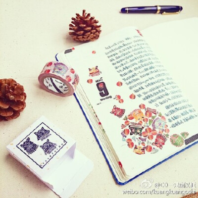 #what's in my notebook# #边框装饰idea# 自认为是反方的来投稿了(*/ω＼*)没有边框也是可以美美哒！空白本适合突破惯性思维，我喜欢把胶带拼成一坨~然后，话唠的时候可以满屏写字，不话唠的时候抠一个角落填字。有…