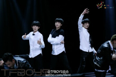  昨晚播出的《快乐大本营》，#TFBOYS#陪大家度过了一个快乐的假期，同样本期快本的收视率也取得棒棒哒成绩哦！在此谢谢辛苦的快本节目组，谢谢一同录制的凤凰传奇前辈，谢谢所有的四叶草，还有TFBOYS三人的辛苦录制…