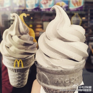 Mcdonald's推出的 “帝都雾霾” 特别版 麻麻黑 甜筒冰淇淋