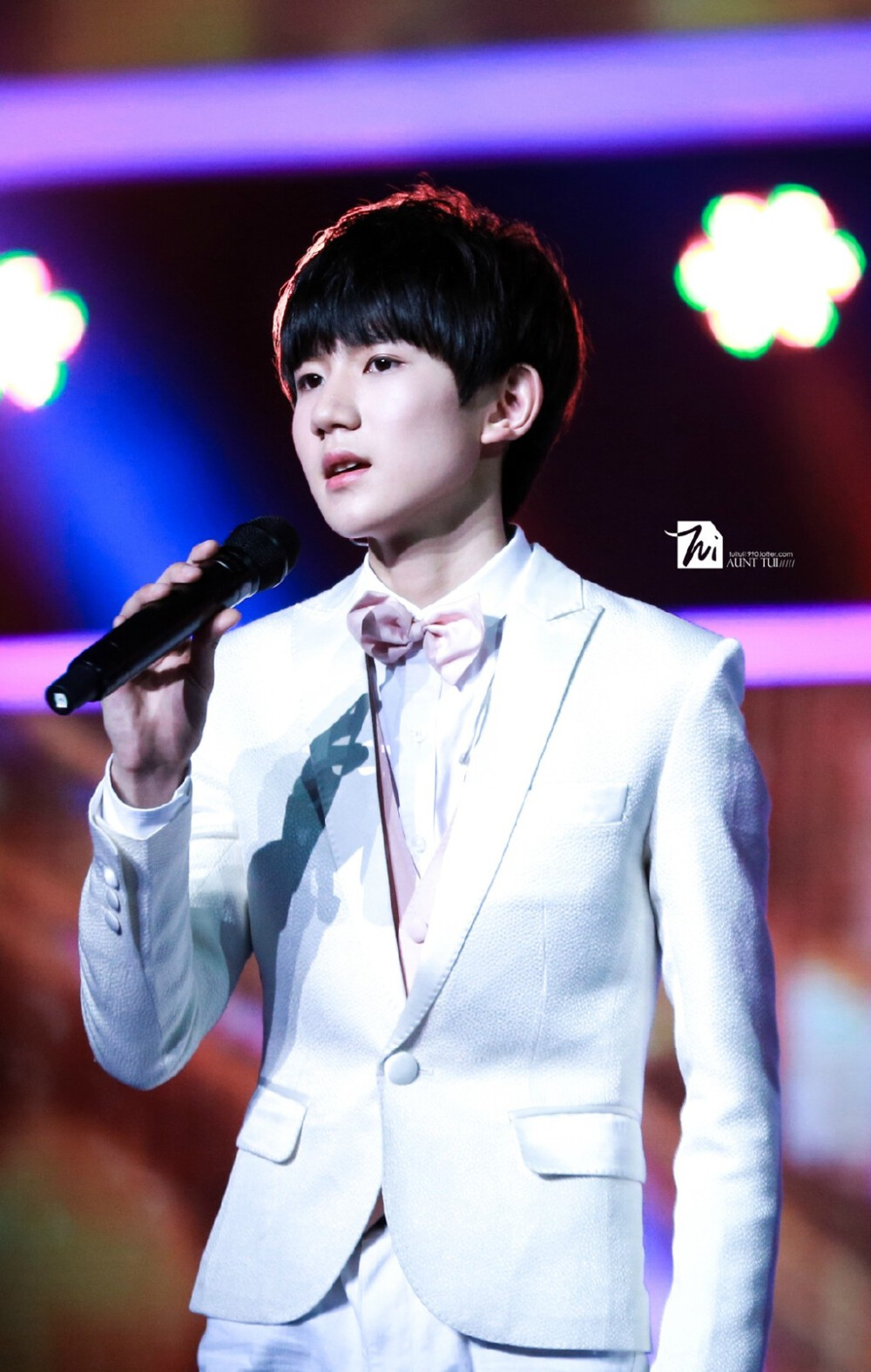 王源2015上海东方风云榜颁奖礼