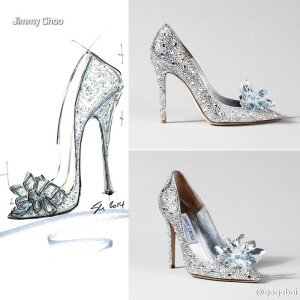 电影里的水晶鞋虽美，但全水晶材质加13厘米鞋跟根本没法穿，就连灰姑娘脚上那双也是特效做上去的。不过别担心，Jimmy Choo、Nicholas Kirkwood等9个设计师专门为电影设计了9款能穿的漂亮水晶鞋，在伦敦Harrods等全球几个商场有售。价格也很漂亮，Jimmy Choo那双要近3w人民币，多金小公主们准备好了么？