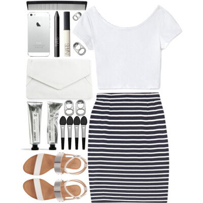 A fashion look from April 2015 featuring crop top, navy blue skirt and zara shoes. Browse and shop related looks.