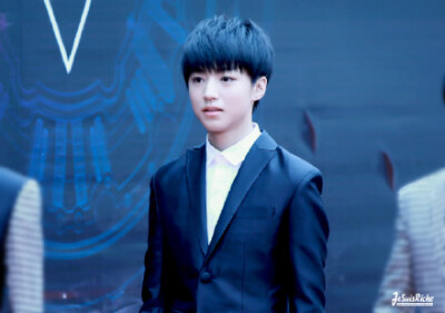 @TFBOYS-王俊凯 走在哪儿都闪闪发光