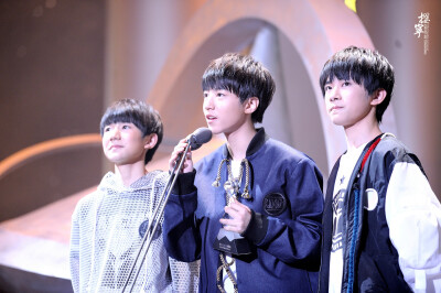 TFBOYS 2015QQ音乐年度盛典