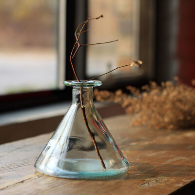 日本 Dulton 环保手工玻璃 简约几何风格花瓶 三角形4405 现货