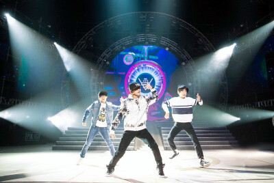 TFBOYS 2015音乐V榜年度盛典彩排