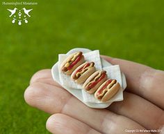 Miniaturas para casa de muñecas. Hotdogs.