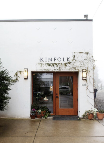 KINFOLK OFFICE