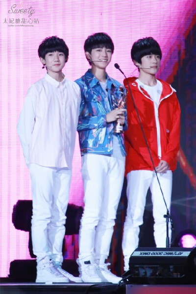 #TFBOYS#相遇，相知，相扶，相持。十年后，感谢共同走过来时路。