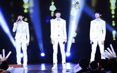 TFBOYS 2015上海东方风云榜