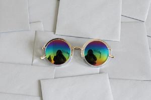 STB 欧美复古圆形大镜框彩框彩虹镜片金属腿架墨镜太阳眼镜