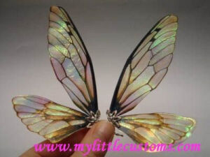 free Fairy Wing Tutorials « My Little Customs &amp;lt;&amp;lt; learn how to make iridescent acetate / transparency sheet one of a kind fairy wings