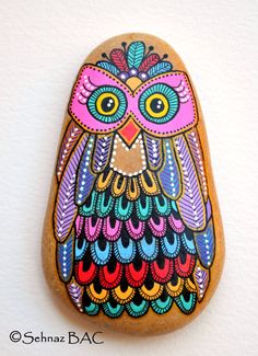 Hand Painted Stone Owl by ISassiDellAdriatico on Etsy, €25.00