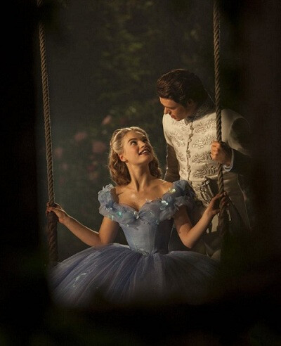 Richard Madden and Lily James in Cinderella