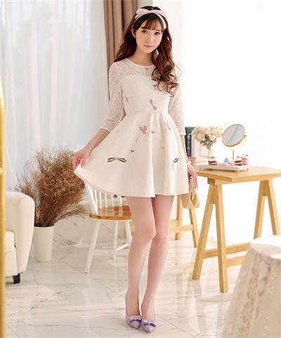 2015年最流行的气质蕾丝连衣裙