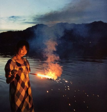 横山由依