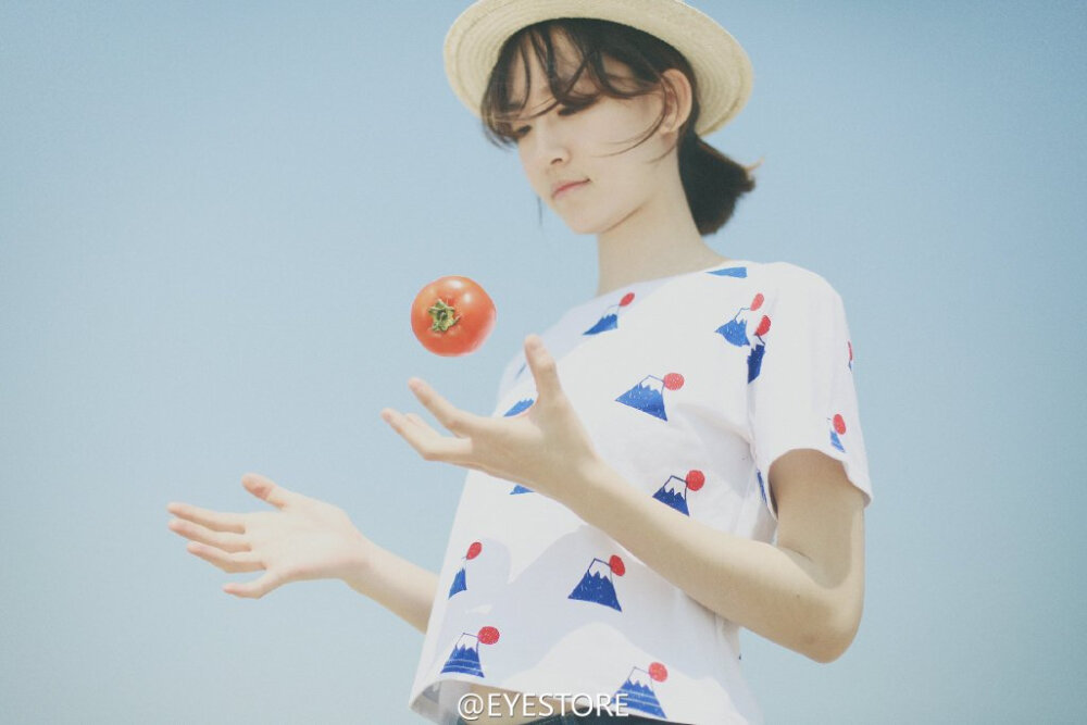 果核宇宙 KERNEL COSMOS 2015 春夏系列Lookbook , 主题&amp;quot;Soft and easy&amp;quot; 又到阳光与海滩的季节了