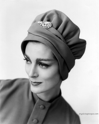 卡门·戴尔·奥利菲斯 (Carmen dell' Orefice)