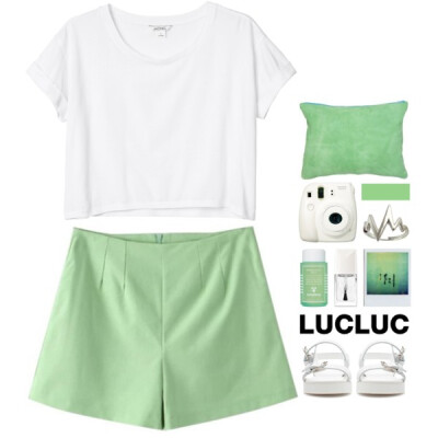 #lucluc @lucluc Shopping on: http://www.lucluc.com Shorts: http://www.lucluc.com/bottoms/shorts/lucluc-lime-green-candy-color-shorts.html Ring: http://www.lucluc.com/accessories/rings/lucluc-silver-e…