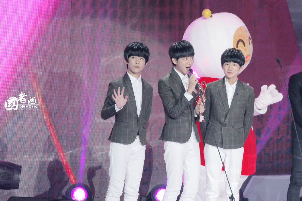 TFBOYS 2015音乐风云榜年度盛典