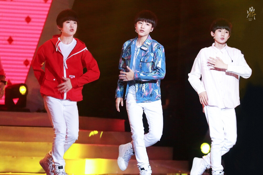 TFBOYS 2015音乐风云榜年度盛典