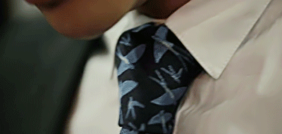 扯领带