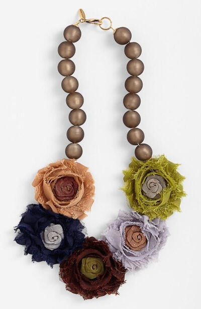 So cute! Floral Fabric Beaded Necklace