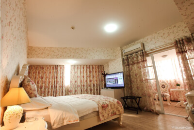 去呼呼重庆帝临天玺酒店法式浪漫房