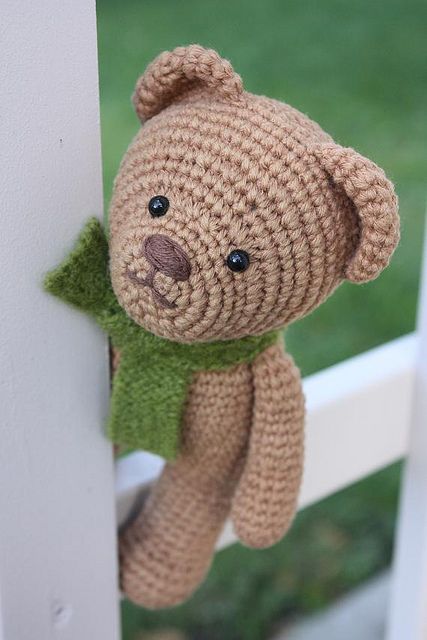 Crochet Teddy Bear www.happyamigurumi.blogspot.com