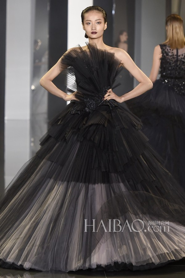 Ralph &amp;amp; Russo 2014秋冬高级定制女装秀