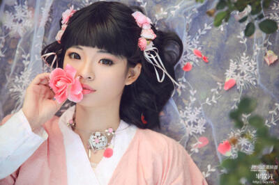 作品名：仙侠奇缘之花千骨， 角色名： 花千骨 cn: 薇上 ， 妖神 cn: 薇上 ， 杀阡陌 cn: 姗珊 ， 摄影：微菊_猥琐的老E 小郁LAY 夏天 十六 八羽