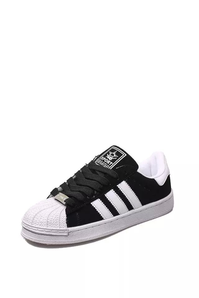 私物分享 超百搭三条杠小圆头休闲贝壳鞋情侣运动鞋