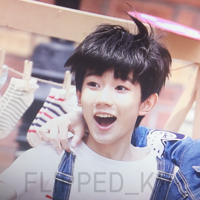 【王源 预览】#王源# @TFBOYS-王源 150518 预览 cr：@FLIPPED_KR 可爱疯了5555忍不住想塞奶嘴55555